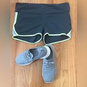 GapFit ~ Exercise Shorts ~ XL